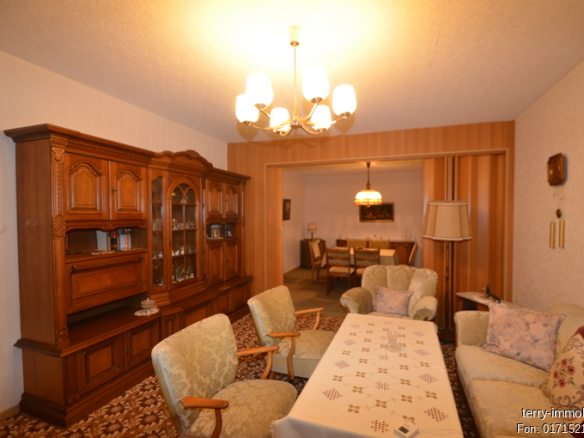 Einfamilienhaus mit Einliegerwohnung und zwei separaten Eingängen