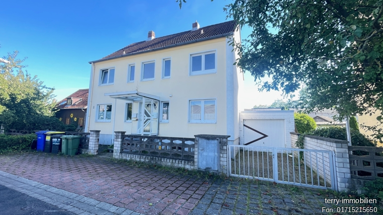 3- Zimmer Erdgeschosswohnung mit Garten und Garage in einem Zweifamilienhaus in Braunschweig