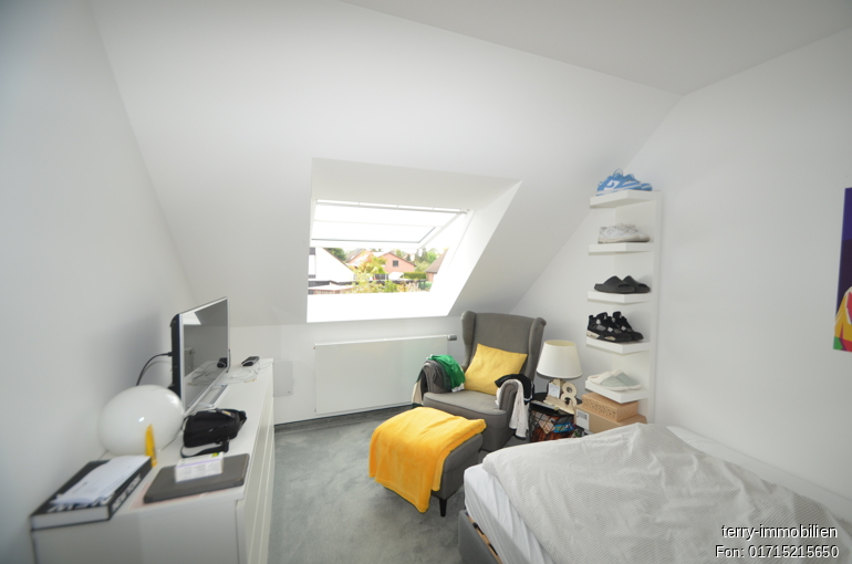 “Stilvoll. Sofort bezugsbereit. Maisonette-Traum in Isenbüttel”