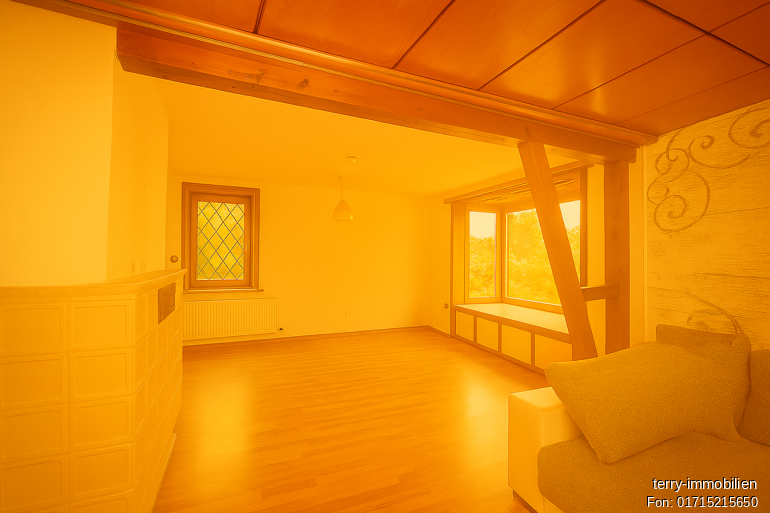 Historisches Anwesen mit Ausbaupotenzial
Charmante Hofanlage von 1874 mit großem Entwicklungsspielraum: