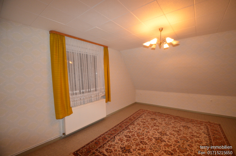 Einfamilienhaus mit Einliegerwohnung und zwei separaten Eingängen