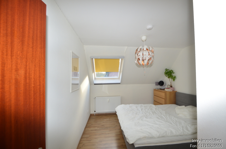 Charmante 4- Zimmer-Maisonette-Wohnung mit Balkon und Loggia in Isenbüttel