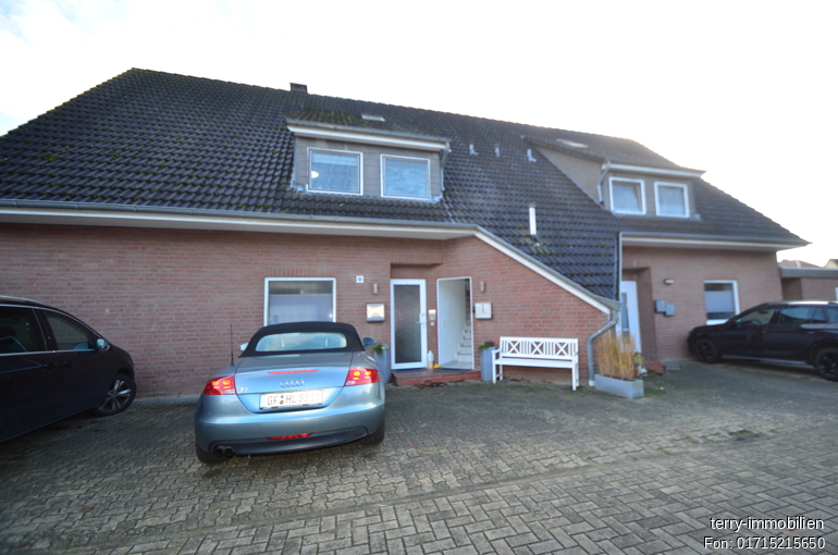 Charmante 4- Zimmer-Maisonette-Wohnung mit Balkon und Loggia in Isenbüttel