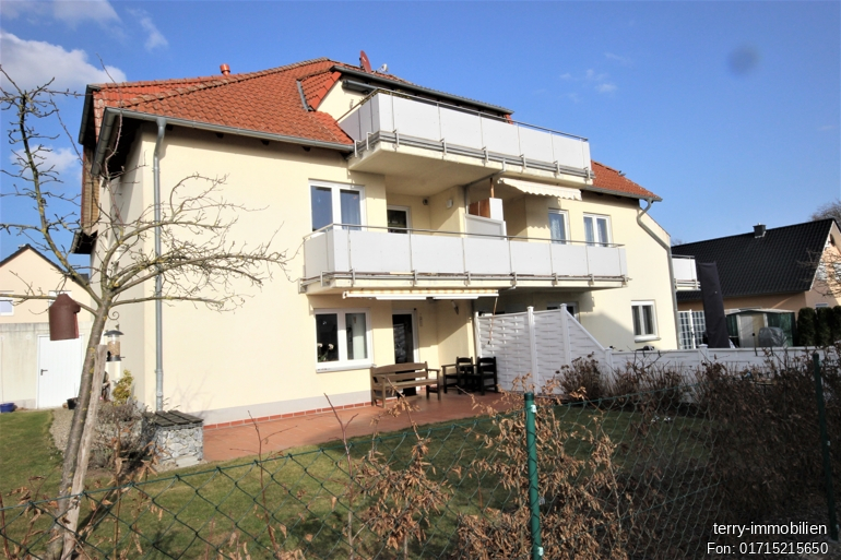 Schicke Terrassenwohnung mit Loggia und Garage in netter Nachbarschaft