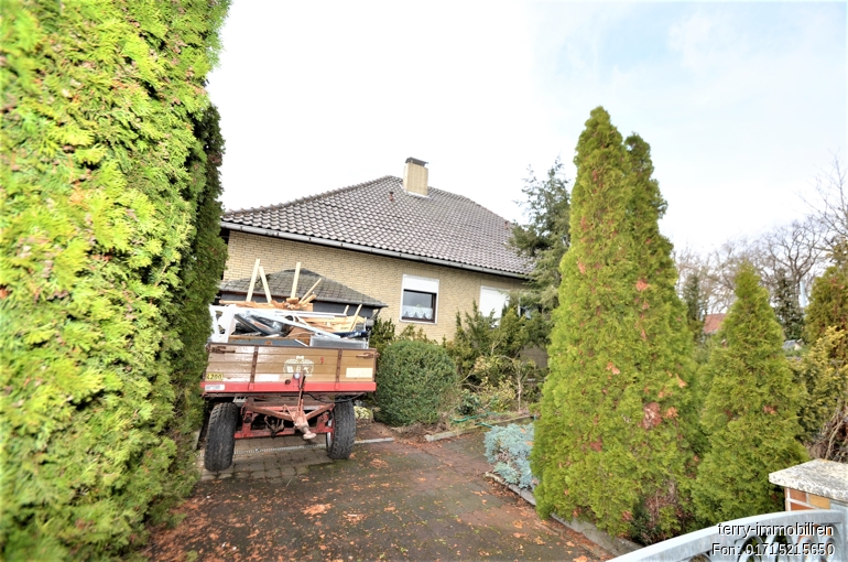 Großzügiger Bungalow mit Doppelgarage