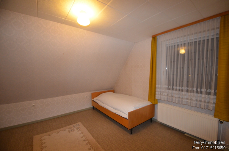 Einfamilienhaus mit Einliegerwohnung und zwei separaten Eingängen