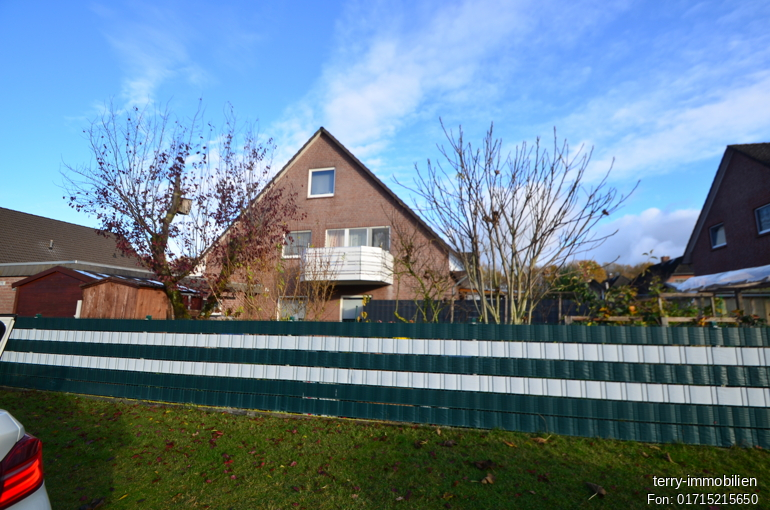 Charmante 4- Zimmer-Maisonette-Wohnung mit Balkon und Loggia in Isenbüttel