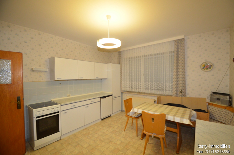 Einfamilienhaus mit Einliegerwohnung und zwei separaten Eingängen