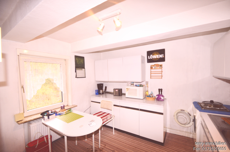 Einfamilienhaus mit Einliegerwohnung und historischem Charme