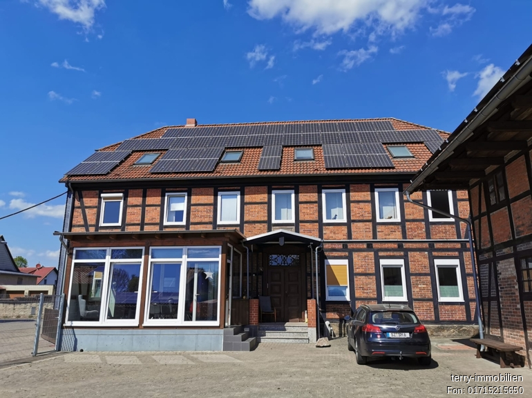 RESTHOF 1869 MIT BAULAND & PV-ANLAGE