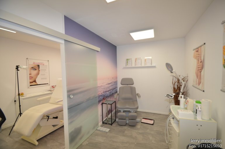 RESTHOF 1869 MIT BAULAND & PV-ANLAGE