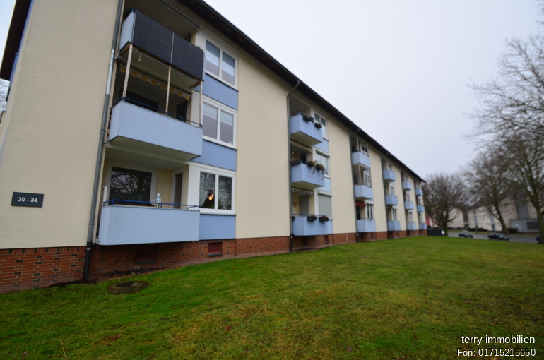 Charmante 3‑Zimmer‑Wohnung mit Loggia in gepflegtem Mehrfamilienhaus