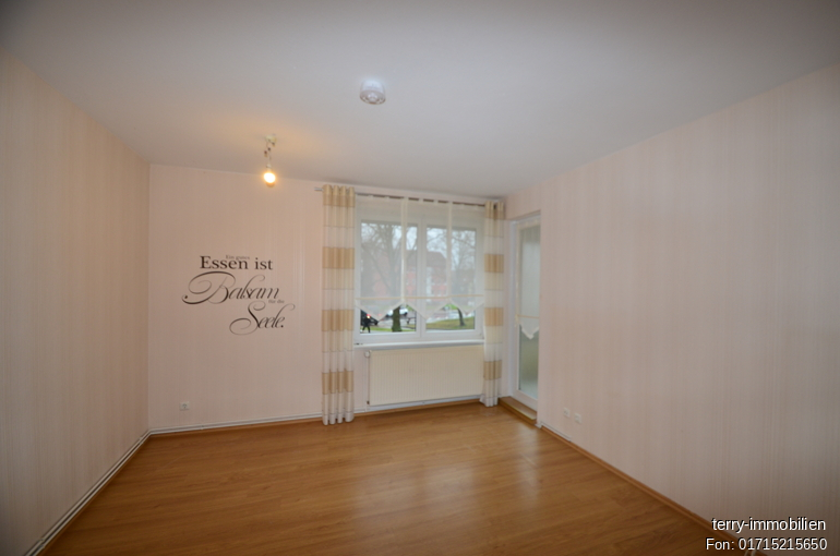 Charmante 3‑Zimmer‑Wohnung mit Loggia in gepflegtem Mehrfamilienhaus