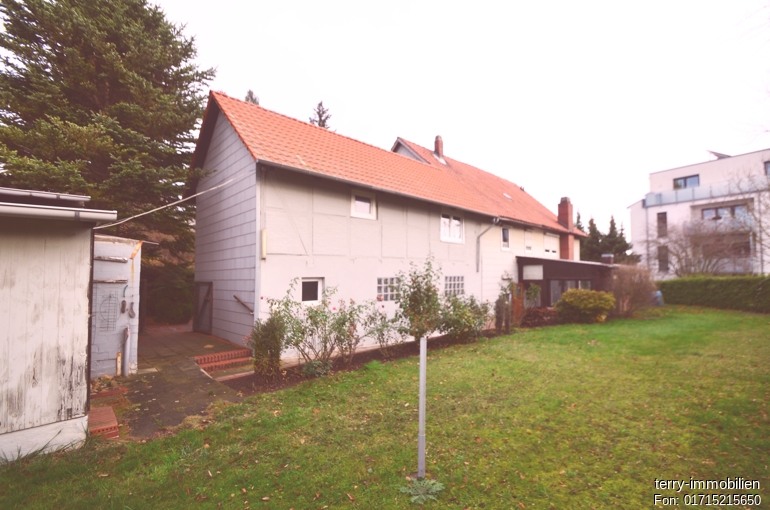 Einfamilienhaus mit Einliegerwohnung und historischem Charme in Thiede