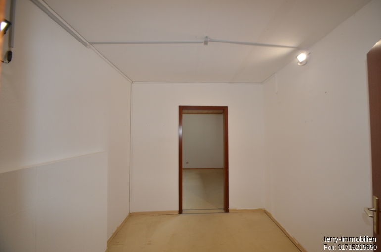 Einfamilienhaus mit außergewöhnlichem Potenzial auf großem Traumgrundstück