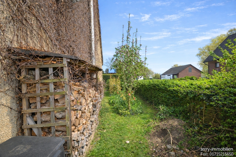 Charmantes Reiheneckhaus mit vielen Extras und großem Potenzial