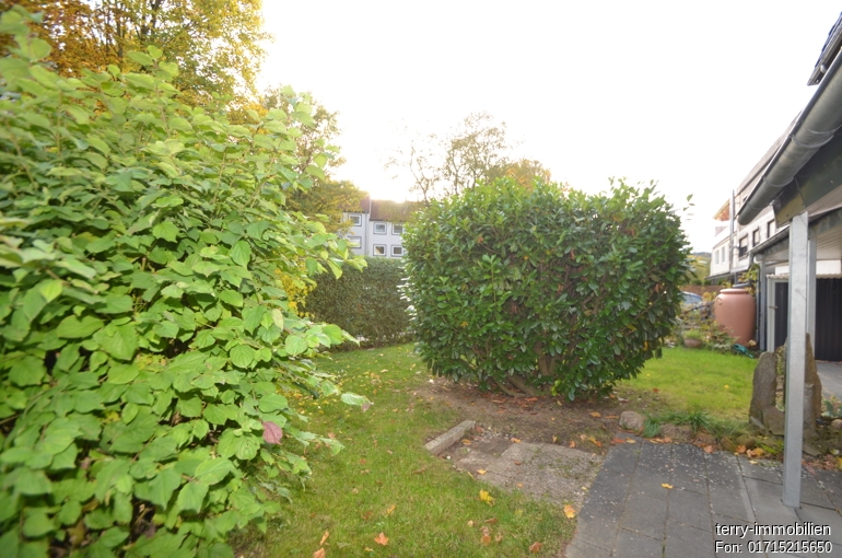 Kapitalanlage mit 5 Wohneinheiten, Garagen und Entwicklungspotenzial