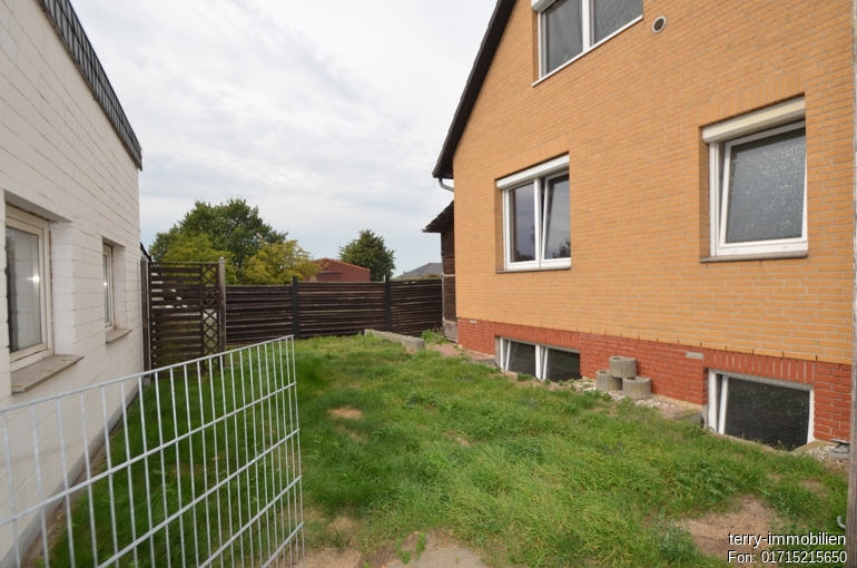 Wohnen in bester Feldrandlage von Fümmelse mit Einliegerwohnung und großer Doppelgarage