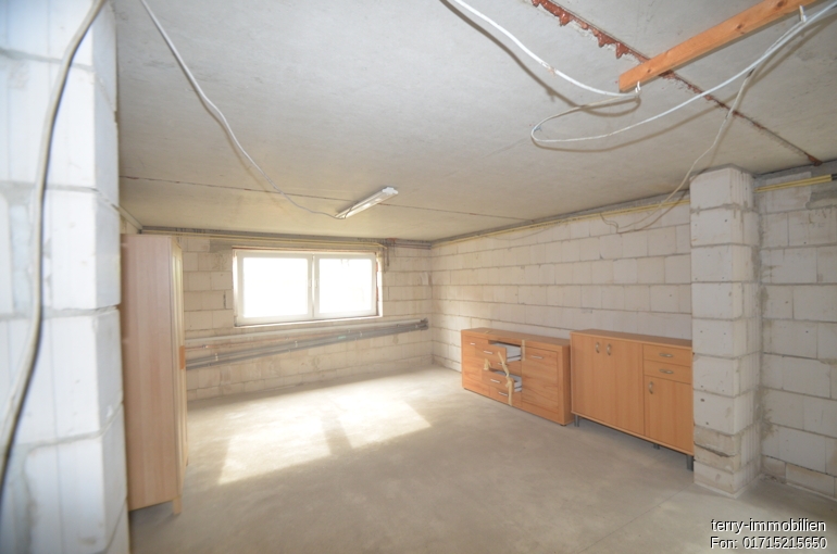 Wohnen in bester Feldrandlage von Fümmelse mit Einliegerwohnung und großer Doppelgarage