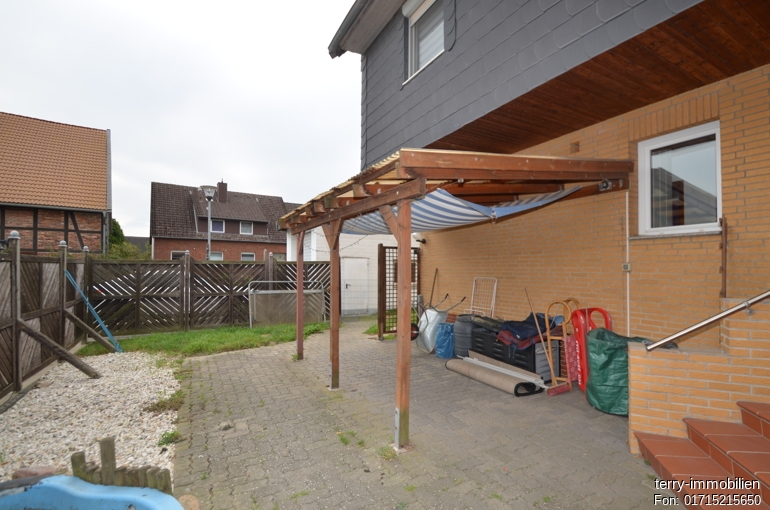 Wohnen in bester Feldrandlage von Fümmelse mit Einliegerwohnung und großer Doppelgarage